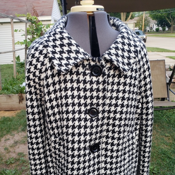 Rafaella Jackets & Blazers - Rafaella wool blend houndstooth coat Sz 14